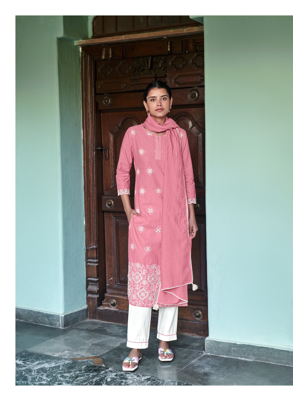 Four Buttons Inara collection 1