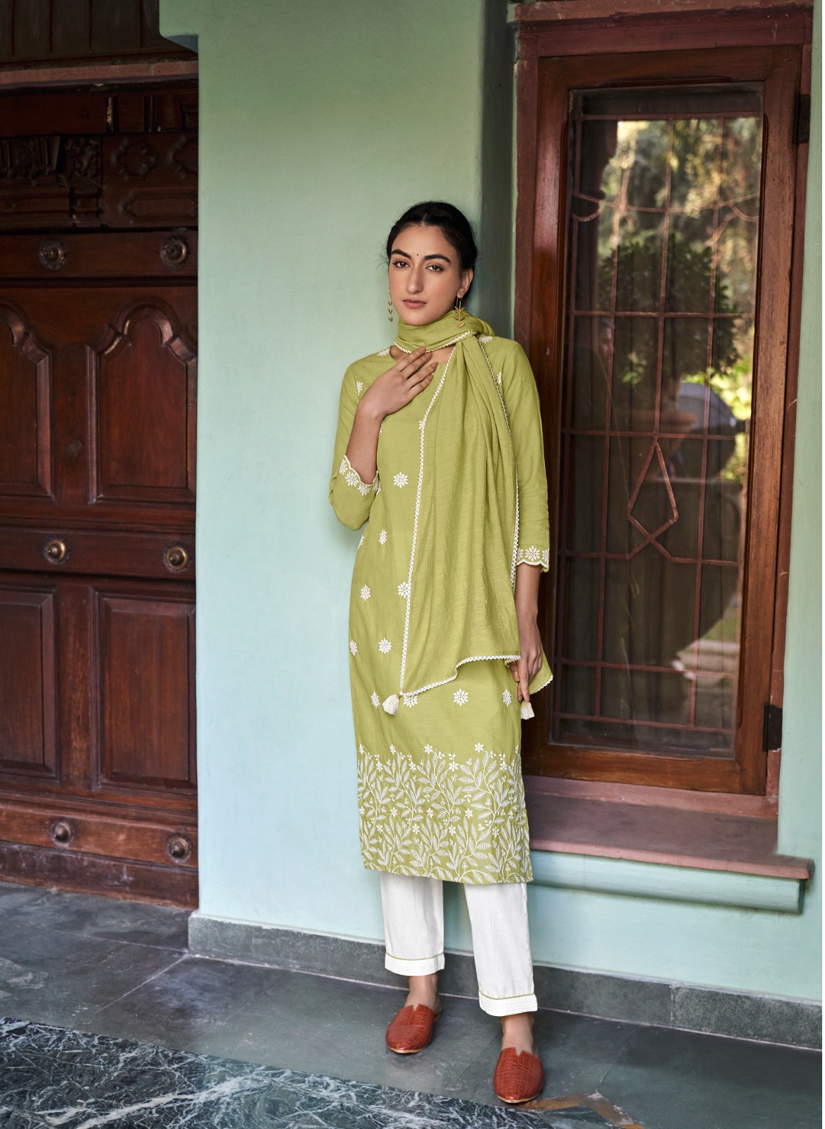 Four Buttons Inara collection 4